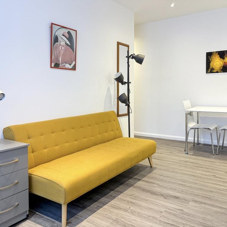 1 bedroom flat to rent - Photo 1