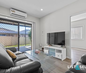 Beautiful, Furnished 3 Bedroom Unit - Photo 1