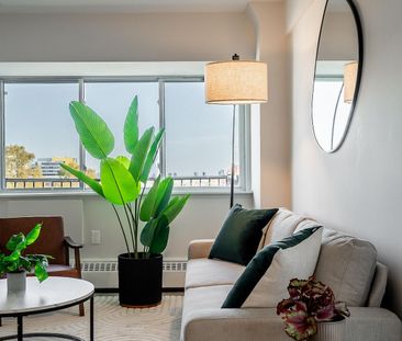 5311 Sherbrooke Street West - Photo 2