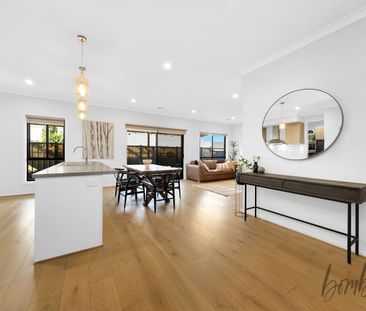 Beautifully finished family home - Photo 3