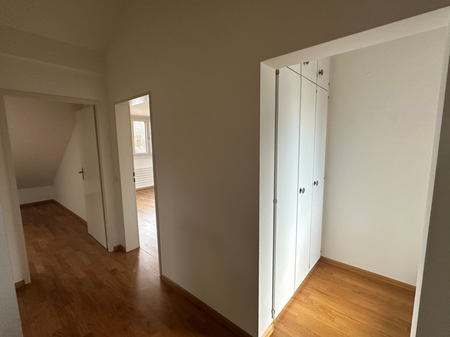 Grosse Dachwohnung ab sofort zu vermieten - Photo 3