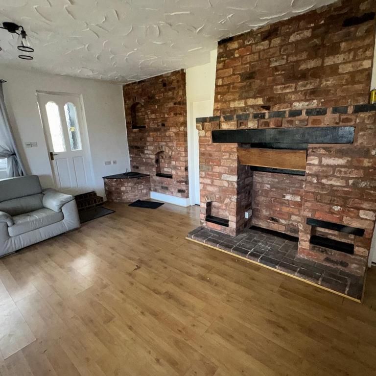 2 bedroom cottage to rent - Photo 1