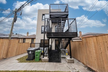 For Lease - 14 Holmesdale Road Unit# 301, Toronto, Ontario - Photo 4