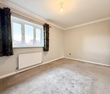 2 bedroom semi-detached house to rent - Photo 4