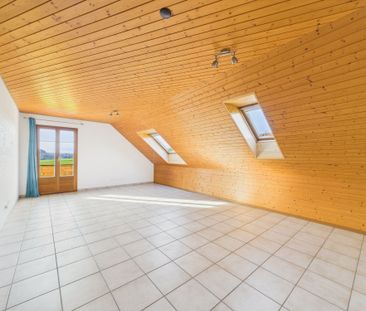 Generous 3.5-room apartment with pool & mountain view Your new home... - Foto 6