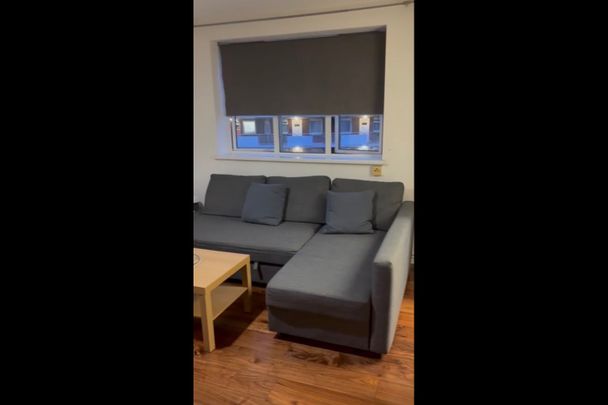 Studio Flat, Faversham House, NW1 - Photo 1