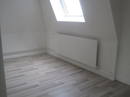 A LOUER APPARTEMENT PROCHE CENTRE VILLE ET GARE ST QUENTIN 02100 - Photo 5