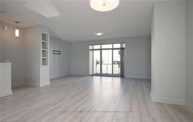 For Lease - 3025 Singleton Avenue Unit# 62, London South, Ontario - Photo 1