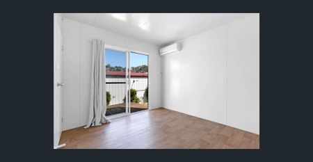 Conveniently Located Granny Flat – Walking Distance to the Lake - Photo 2