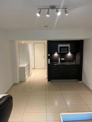 Unbefristetes Neubau Apartment mit Balkon - günstig Provision - Photo 1