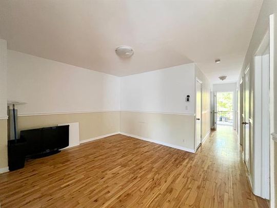 6905 Rue Mazarin - Photo 1