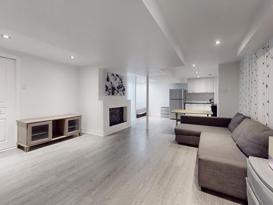 For Lease - 98 Lowther Avenue, Richmond Hill, Ontario - Photo 1