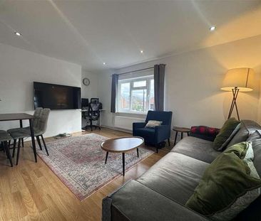 Southwell Avenue, Northolt, UB5 - Photo 1