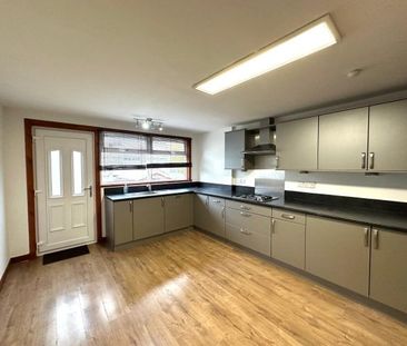 McGregor Road, Cumernauld - Photo 5
