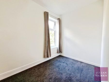 2 bedroom detached house to rent - Photo 3