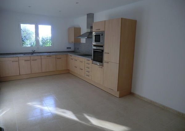 Apartment with beautiful views - Unfurnished