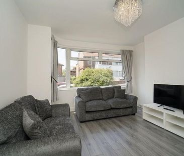 5 bedroom semi-detached house to rent - Photo 1