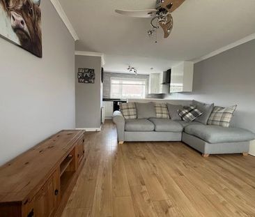 1 bedroom semi-detached bungalow to rent - Photo 2