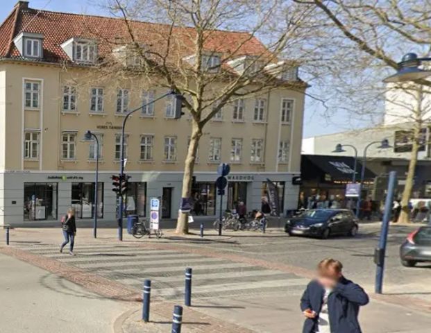 Udsigt over byens liv - Photo 1