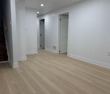 For Lease - 3145 Cantelon Crescent Unit# Basement, Mississauga, Ont... - Photo 3