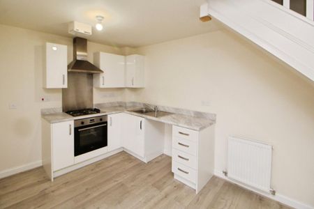 2 bedroom terraced house to rent - Photo 5