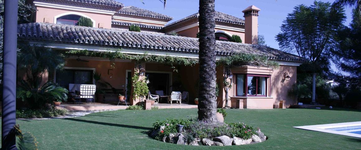 Mediterranean Styled Villa - Photo 1