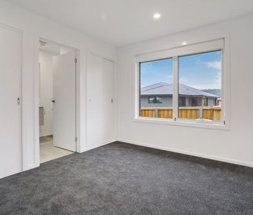 Modern Three Bedroom Villa Unit - Photo 6