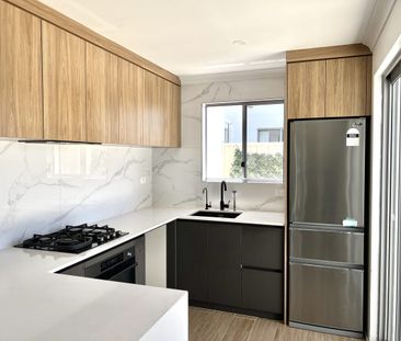 Neat and Cozy Home | - Photo 5