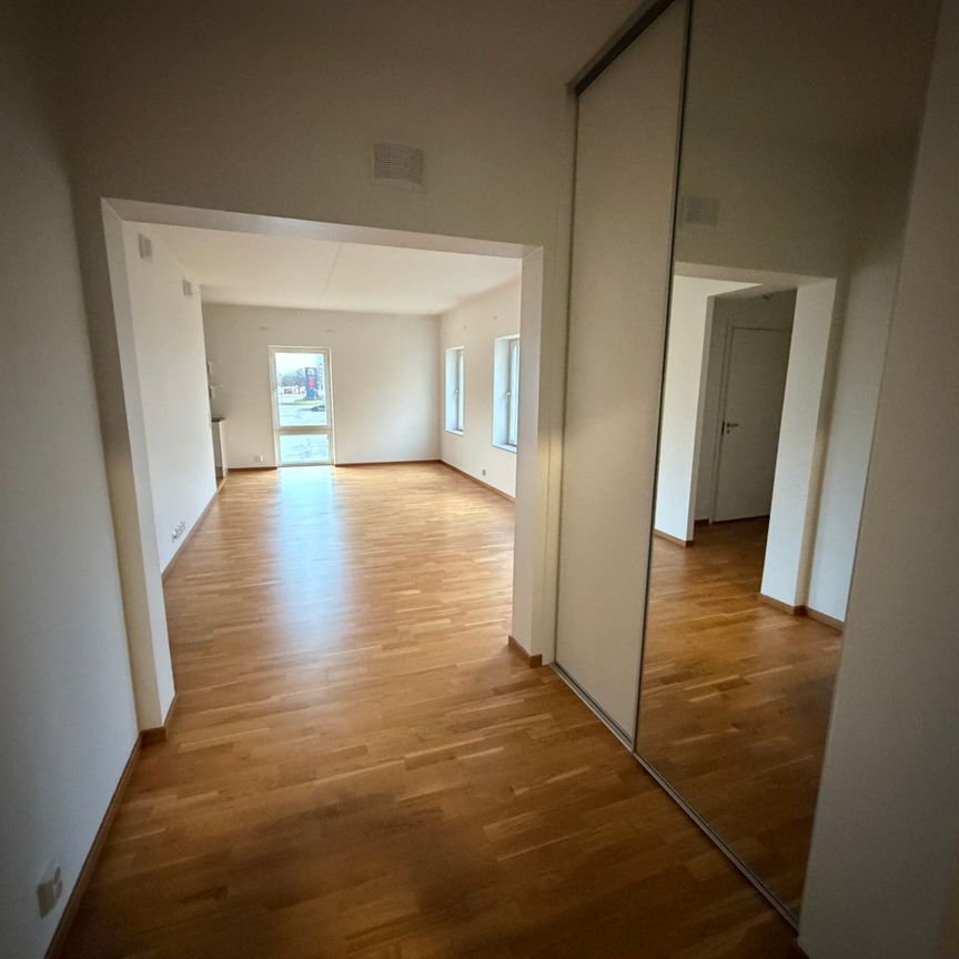 Armeraregatan 11 – 2rok (lgh 1104) - Photo 1