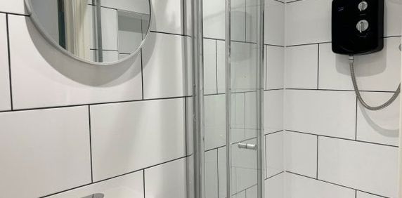 Church road - Photo 2