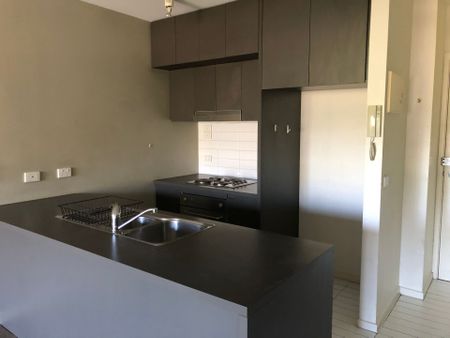 Bright Natural Light&excl; - Photo 2