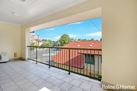 4/45 Brisbane Street, Toowong, QLD 4066 - Photo 5