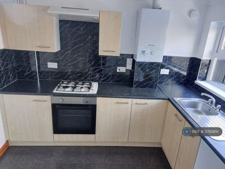 2 bedroom terraced house to rent - Photo 5