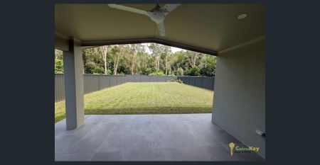 Fully Fenced & Pet Friendly Stylish & Spacious Home in the Northern Beaches!! - Photo 5