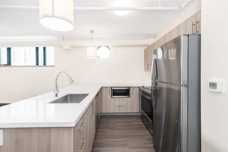 For Lease - 121 King Street Unit# 501, Hamilton, Ontario - Photo 5