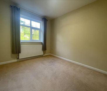 3 bedroom end of terrace house to rent - Photo 5