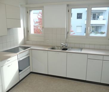 Ihr neues Zuhause im Dorfzentrum von Küsnacht befristet 1 Jahr - Foto 2