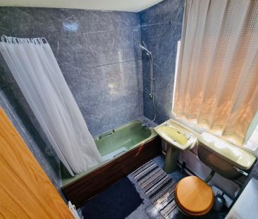 2 bedroom end of terrace house to rent - Photo 6