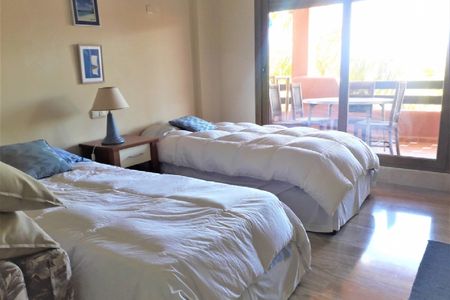 3 Bedroom Apartment For Rent in Guadalmina Baja, Málaga - Photo 2