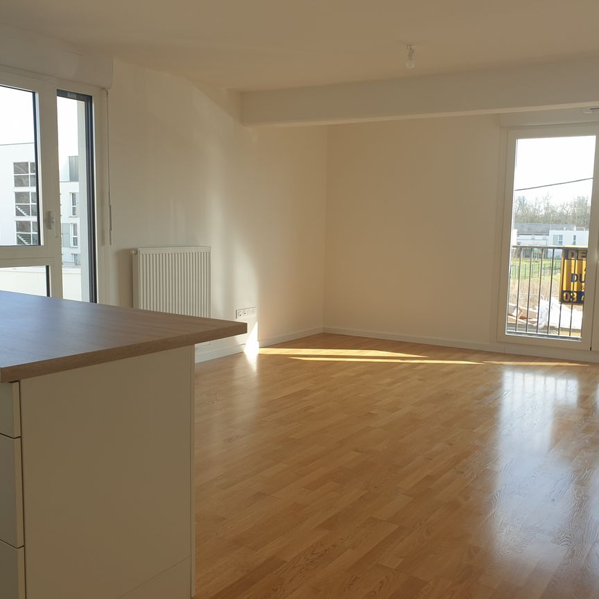 Location Appartement 5 pièces 83m² COMPIEGNE 60200 - Photo 1