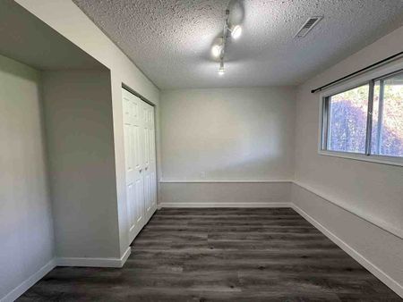 8446 Hilton Drive apartment — Chilliwack, BC (2-Bedroom) - 2 Bedroom - Photo 3