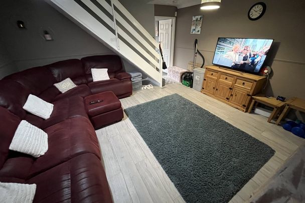 Primrose Close - Photo 1