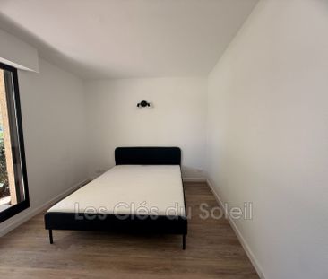 Location Appartement 2 pièces 50m² HYERES 83400 - Photo 4
