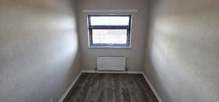 25 Plantation Avenue, Newtownabbey, BT36 5NY - Photo 3