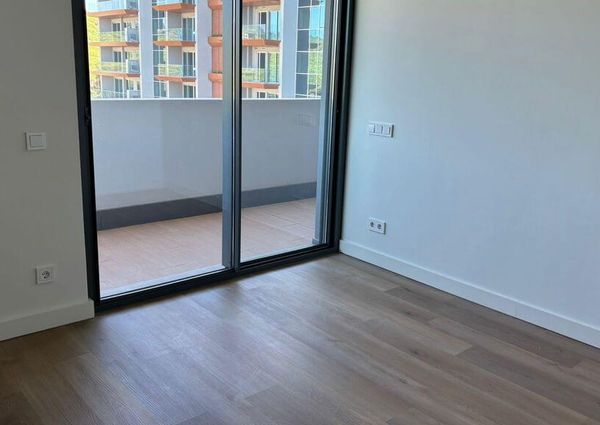 3 Bedroom Apartment with swimming pool, Miraflores, Oeiras