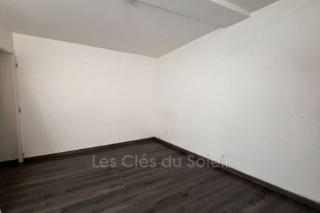 Location appartement 3 pièces 43 m² La Valette-du-Var - Photo 2