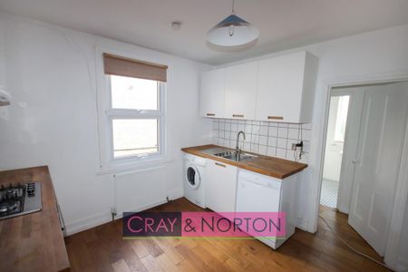 2 bedroom maisonette to rent - Photo 4