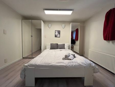 Appartement te huur in Brussel - Photo 3