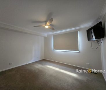 Easy Living in Booker Bay with Room to Enjoy - Photo 4