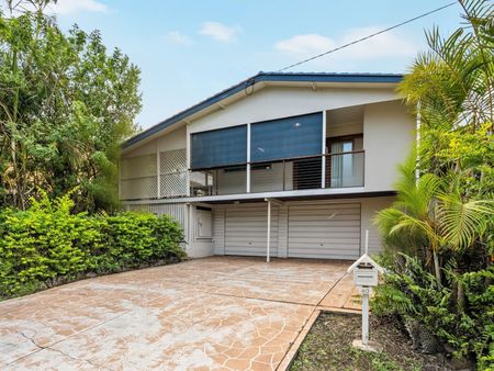 40 Garie Street, Wishart QLD 4122 - House For Rent | Domain - Photo 4